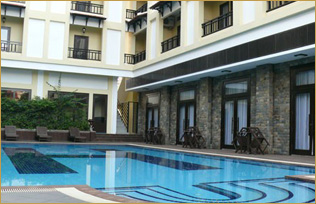 Castle Hotel