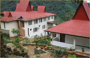 Golden Rock Hotel, Mt Kyaiktiyo