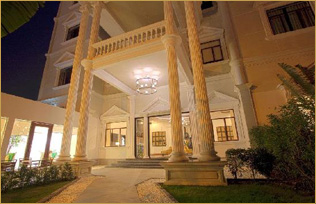 White Mansion Hotel